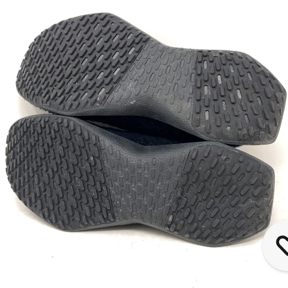 Allbirds Black Wool Dasher 2 Fluff Sneaker NWOT - Picture 2 of 5